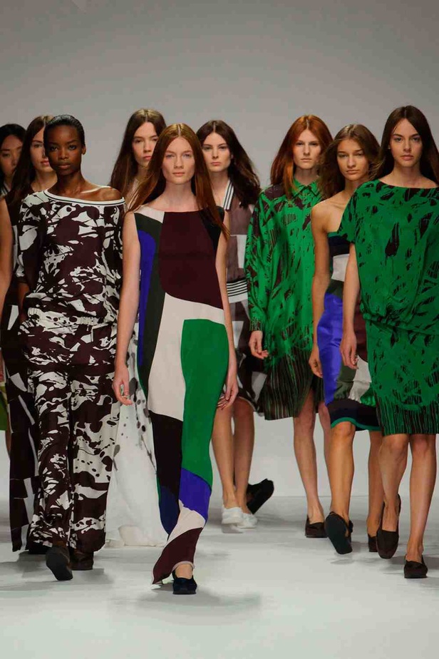 حرير JASPER CONRAN يصنع ربيعك الخاص