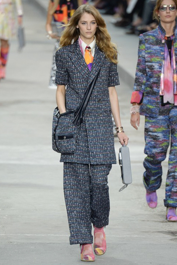 Chanel حرب لونية... ودعوة للسلام والمساواة