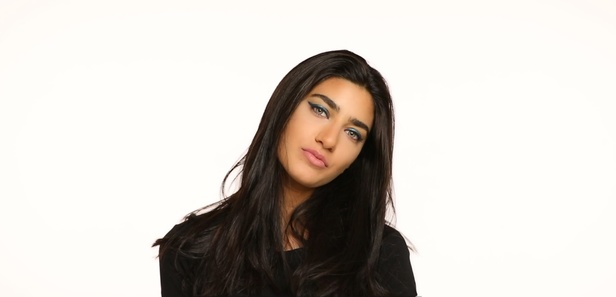 Celine أقمشة فريدة لانوثة ساحرة