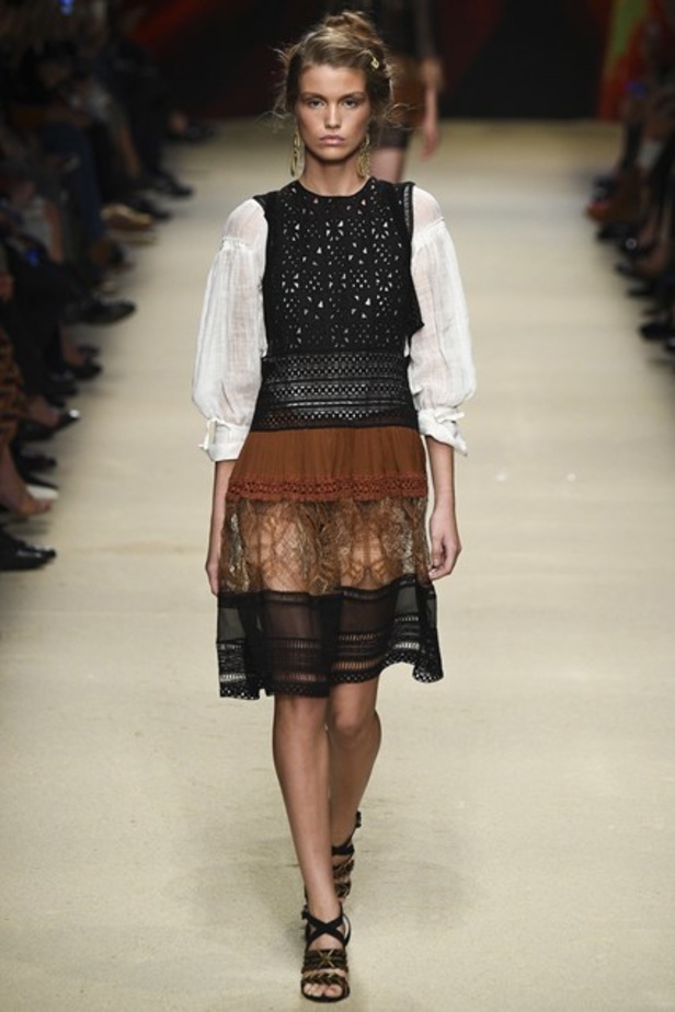 مجموعة Alberta Ferretti لربيع و صيف 2016