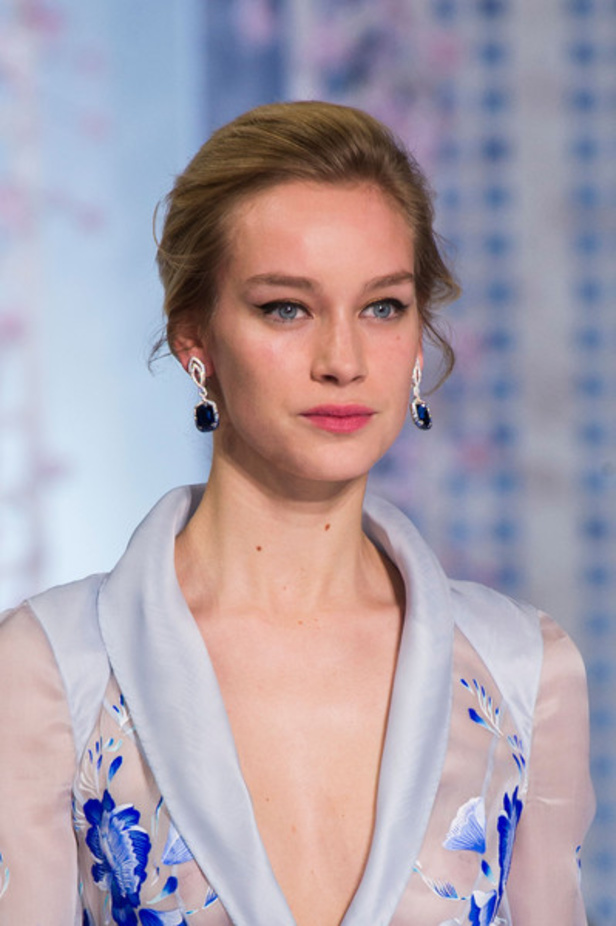 عرض "رالف أند روسو" للأزياء الفاخرة لربيع وصيف 2016