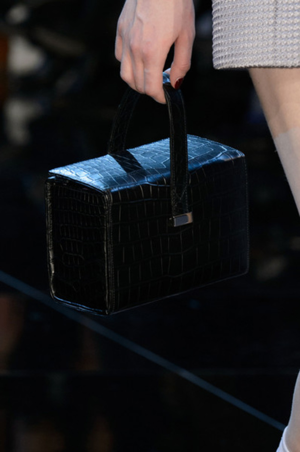 عرض "جورجيو أرماني بريفيه" الفاخر لربيع وصيف 2016