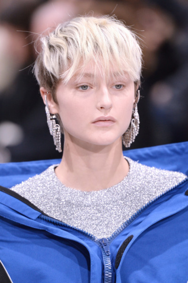 مجموعة دار "بالنسياغا" لموسم خريف وشتاء 2016-2017