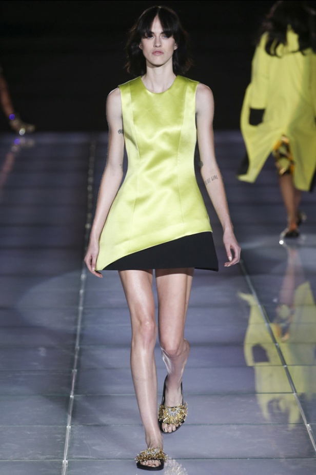 تخريمات دائرية ونقوش متداخلة في مجموعة FAUSTO PUGLISI