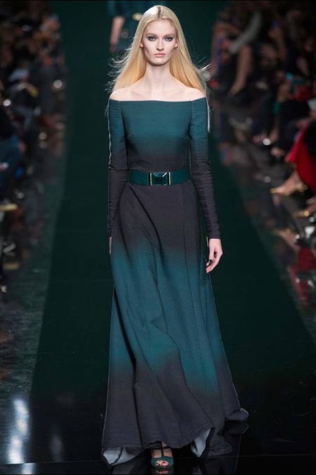 Elie Saab... الوصفة السحرية لأناقة السهرات