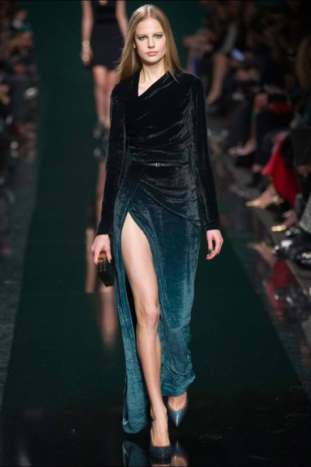 Elie Saab... الوصفة السحرية لأناقة السهرات