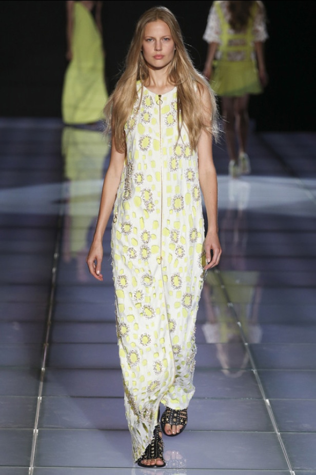 تخريمات دائرية ونقوش متداخلة في مجموعة FAUSTO PUGLISI