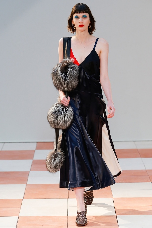 أناقة عمليّة مبتكرة في تصاميم "Celine"