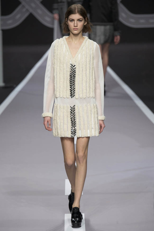 Viktor & rolf... الرمادي كما لم تشاهديه من قبل