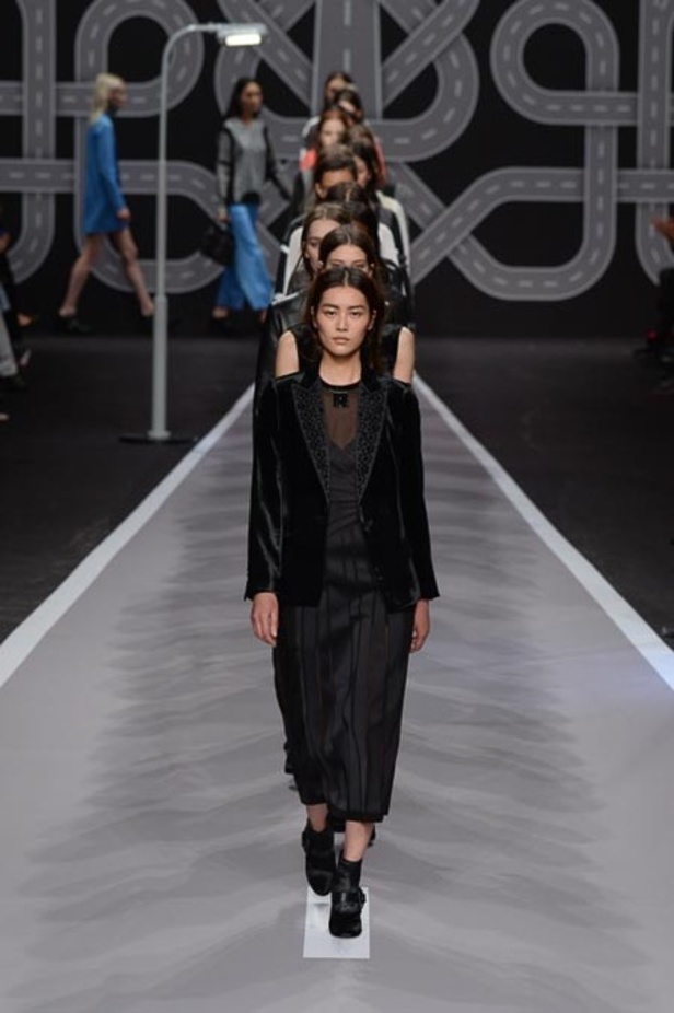 Viktor & rolf... الرمادي كما لم تشاهديه من قبل