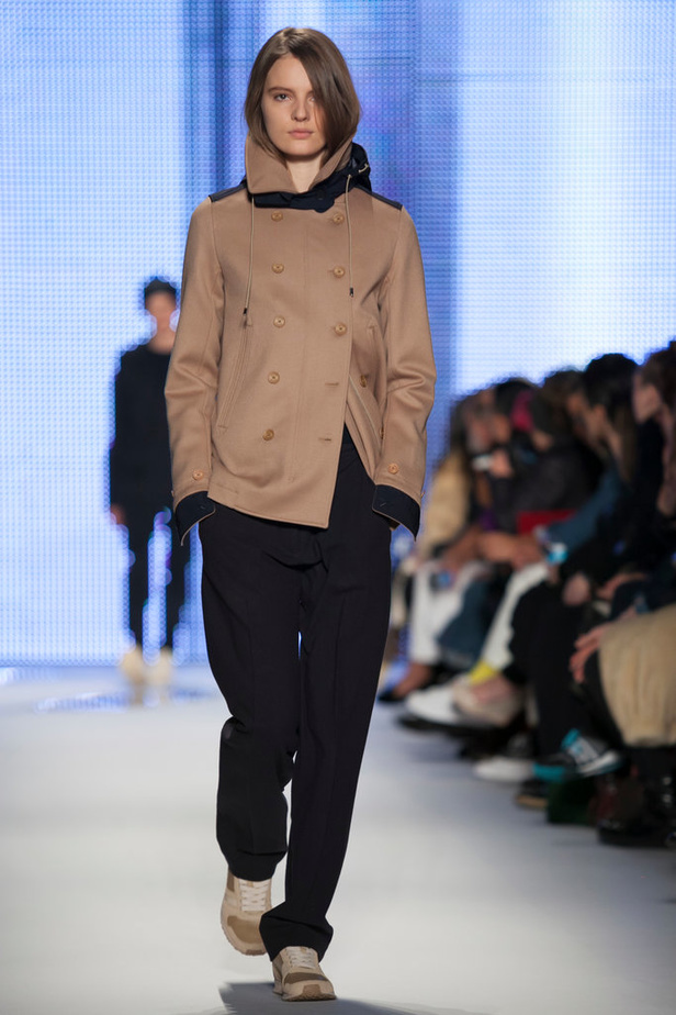 LACOSTE: أناقة لا تعرف التعب