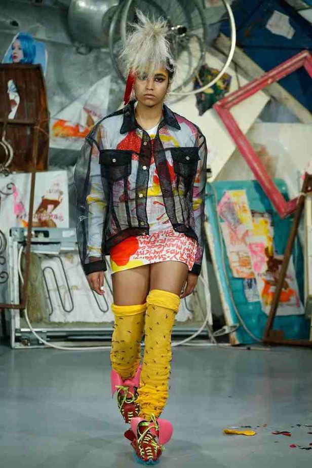 أرفضى كل القيود مع ربيع MEADHAM KIRCHHOFF
