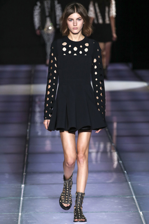 تخريمات دائرية ونقوش متداخلة في مجموعة FAUSTO PUGLISI