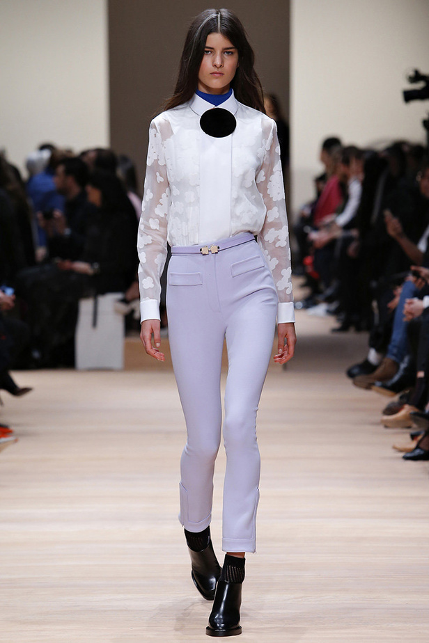 أناقة باريسيّة عصريّة في تصاميم "Carven"