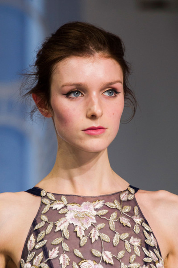 عرض "رالف أند روسو" للأزياء الفاخرة لربيع وصيف 2016