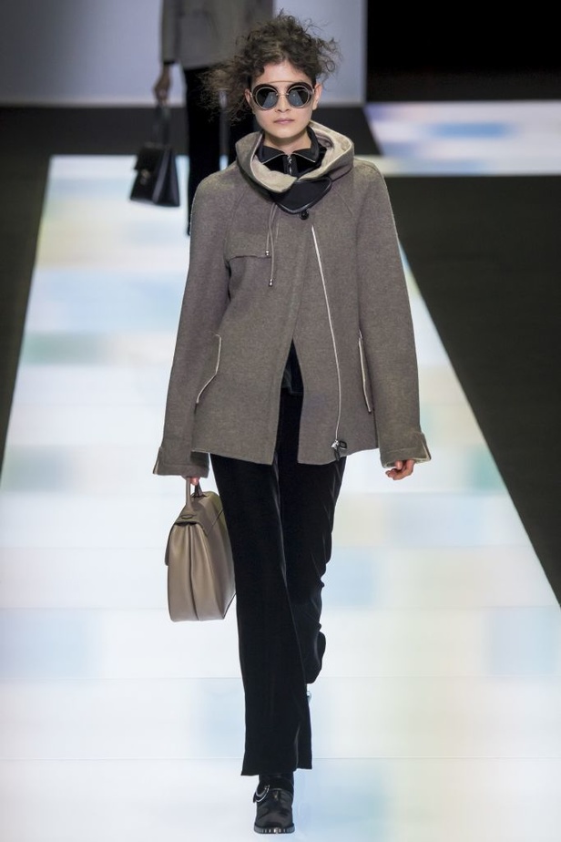 عرض جورجيو ارماني لخريف وشتاء 2016-2017