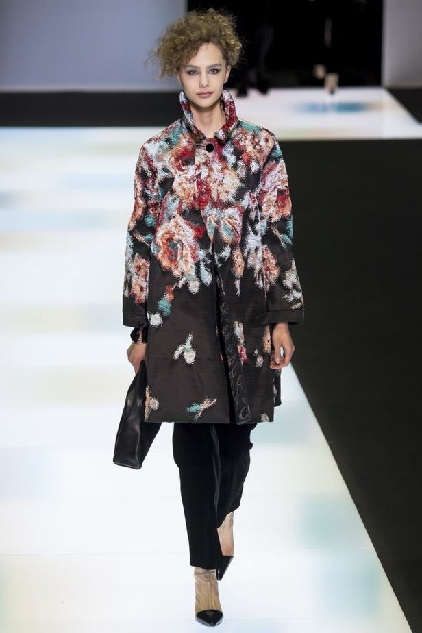 عرض جورجيو ارماني لخريف وشتاء 2016-2017