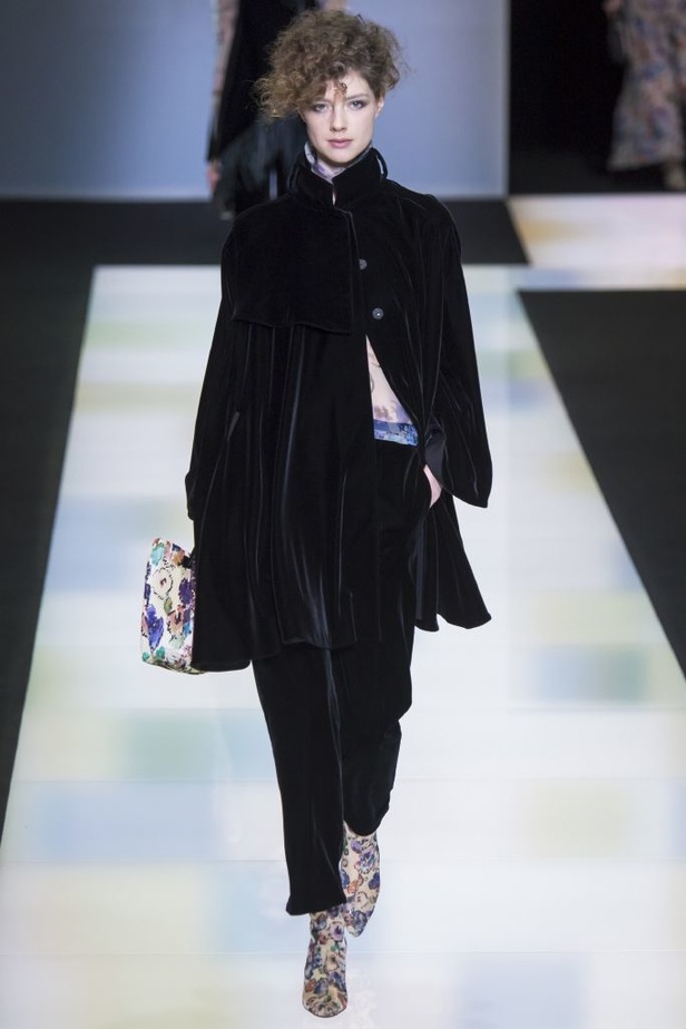 عرض جورجيو ارماني لخريف وشتاء 2016-2017