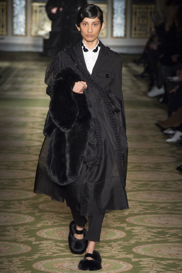 مجموعة سيمون روشا لخريف وشتاء 2017