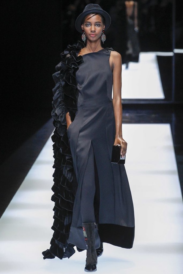 مجموعة جورجيو أرماني لخريف وشتاء 2017