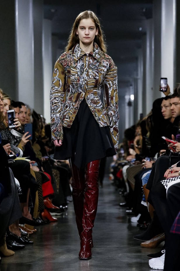 عرض أزياء موغلر لموسم خريف وشتاء 2019