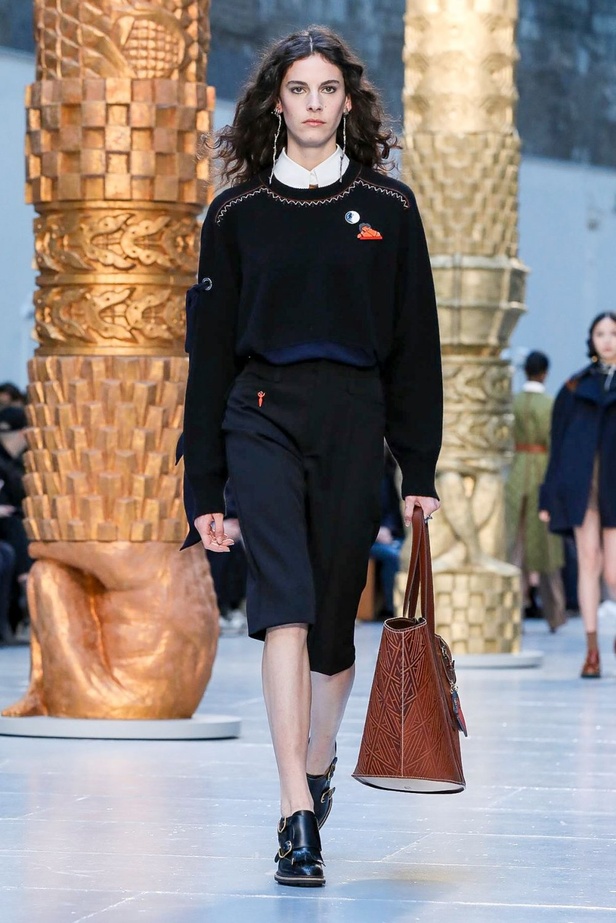 مجموعة كلوي Chloe لخريف وشتاء 2020-2021 خلال اسبوع الموضة في باريس