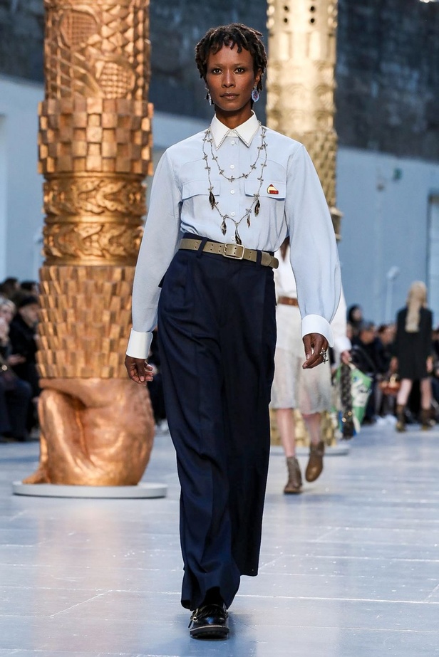 مجموعة كلوي Chloe لخريف وشتاء 2020-2021 خلال اسبوع الموضة في باريس