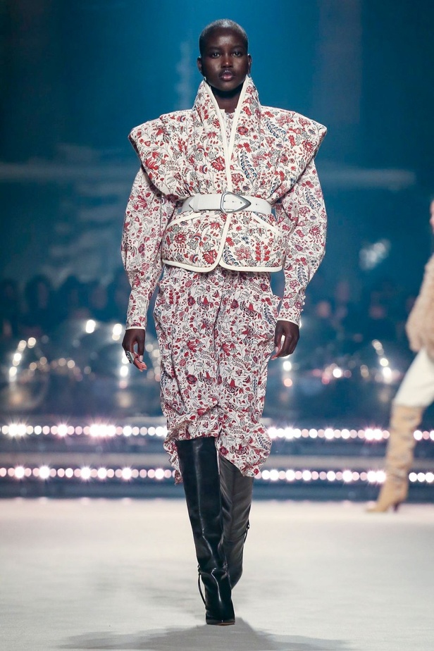 ازياء Isabel Marant لخريف وشتاء 2020 خلال اسبوع الموضة في باريس