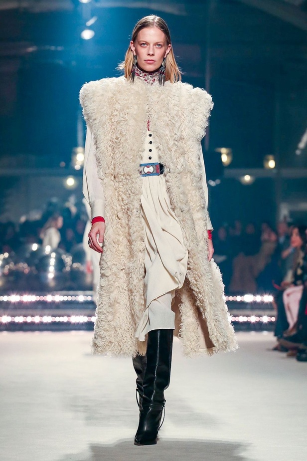 ازياء Isabel Marant لخريف وشتاء 2020 خلال اسبوع الموضة في باريس
