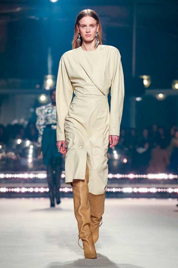 ازياء Isabel Marant لخريف وشتاء 2020 خلال اسبوع الموضة في باريس