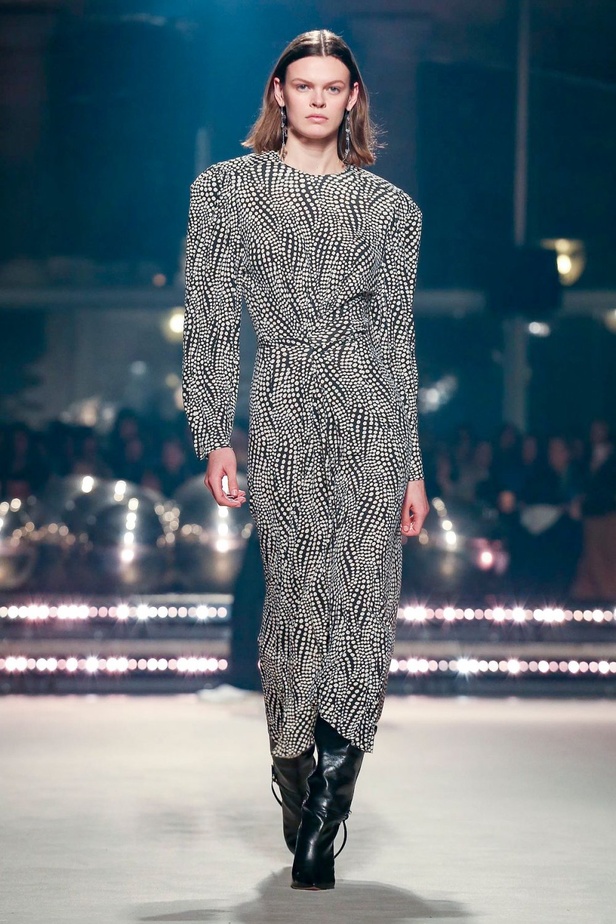 ازياء Isabel Marant لخريف وشتاء 2020 خلال اسبوع الموضة في باريس
