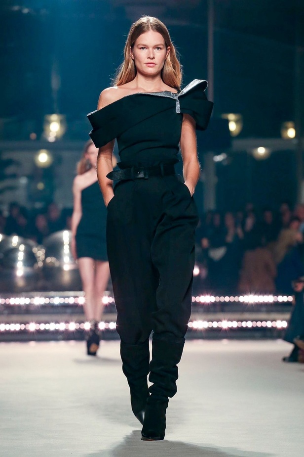 ازياء Isabel Marant لخريف وشتاء 2020 خلال اسبوع الموضة في باريس