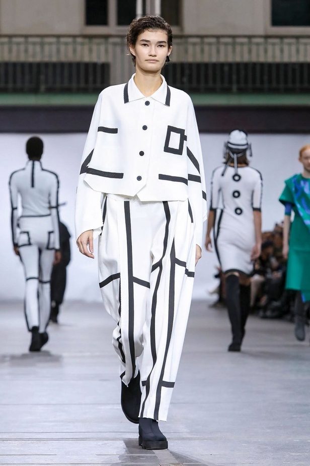 مجموعة Issey Miyake لموسم خريف وشتاء 2020-2021