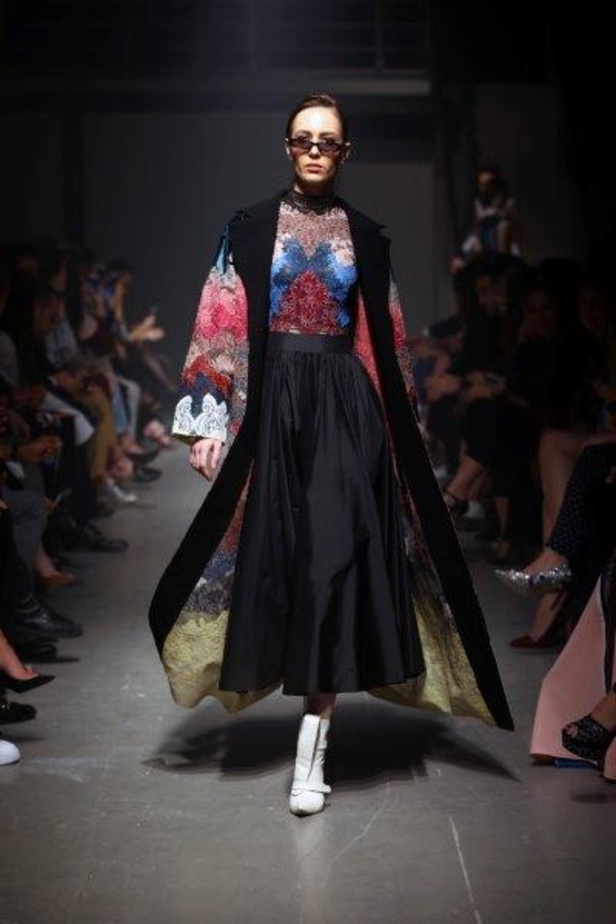 هذا فعله فيروس Lili بحسين بظاظا.. إبداع بمجموعة شتاء 2018 تخطى الحدود