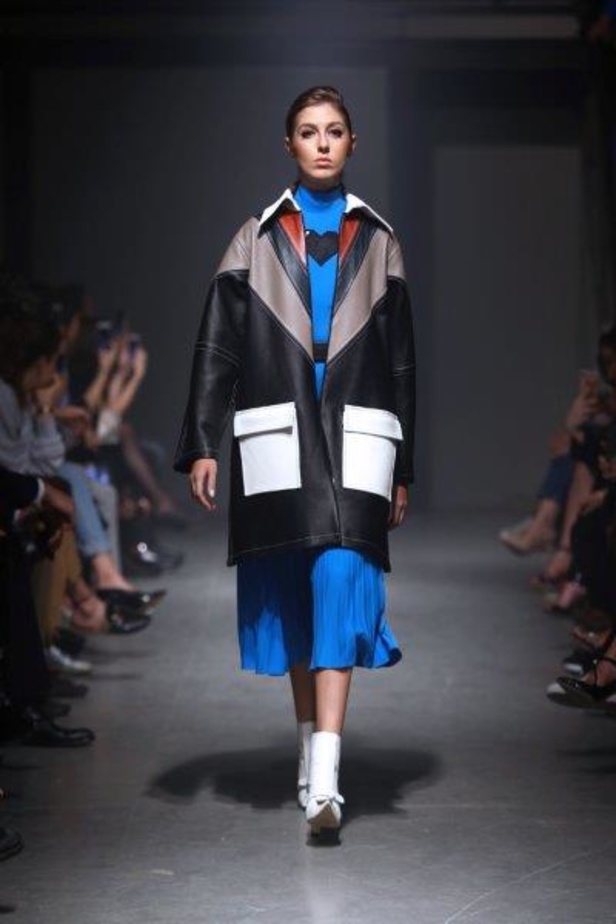 هذا فعله فيروس Lili بحسين بظاظا.. إبداع بمجموعة شتاء 2018 تخطى الحدود