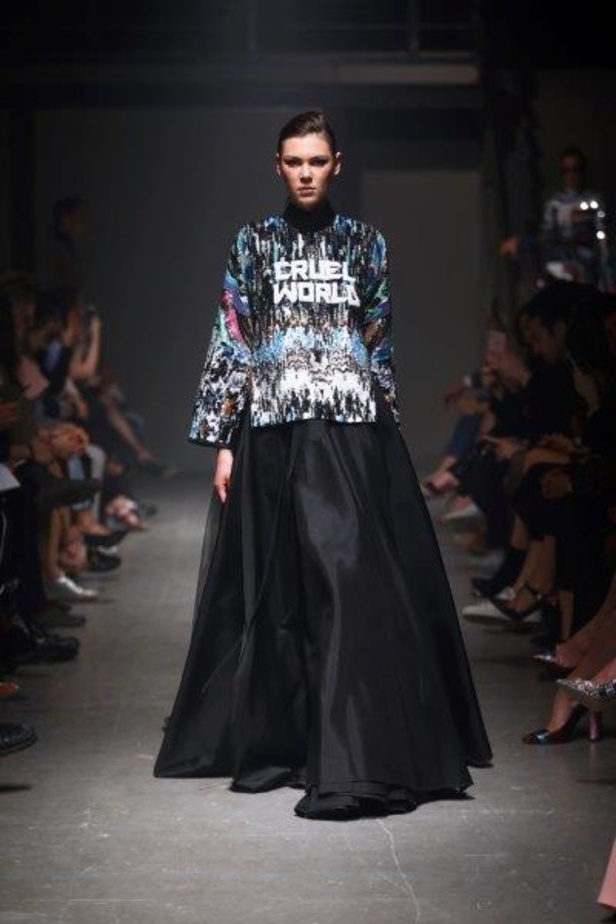 هذا فعله فيروس Lili بحسين بظاظا.. إبداع بمجموعة شتاء 2018 تخطى الحدود