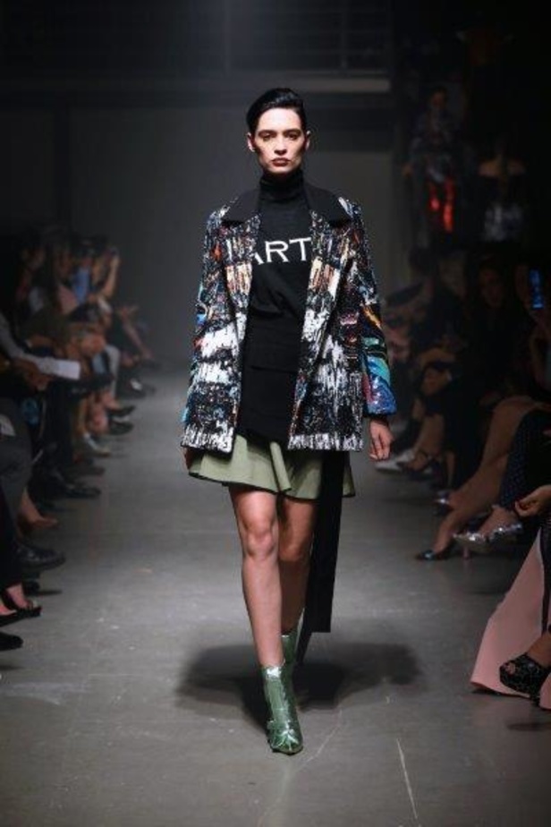 هذا فعله فيروس Lili بحسين بظاظا.. إبداع بمجموعة شتاء 2018 تخطى الحدود