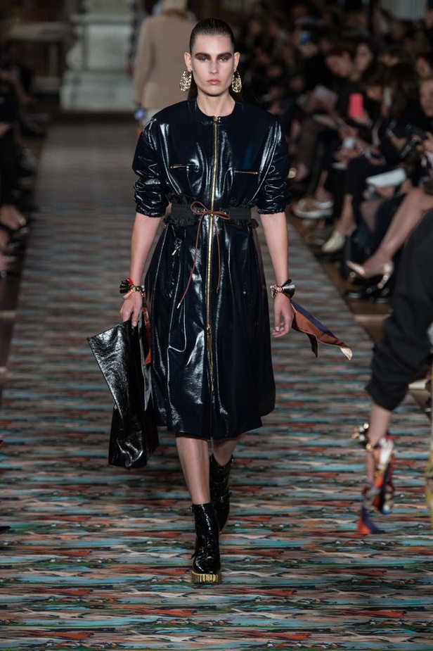 من باريس الى لندن.. مجموعة ديور كروز 2017!