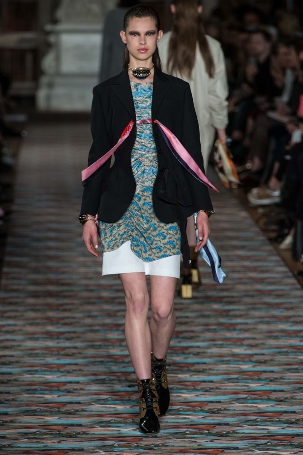 من باريس الى لندن.. مجموعة ديور كروز 2017!