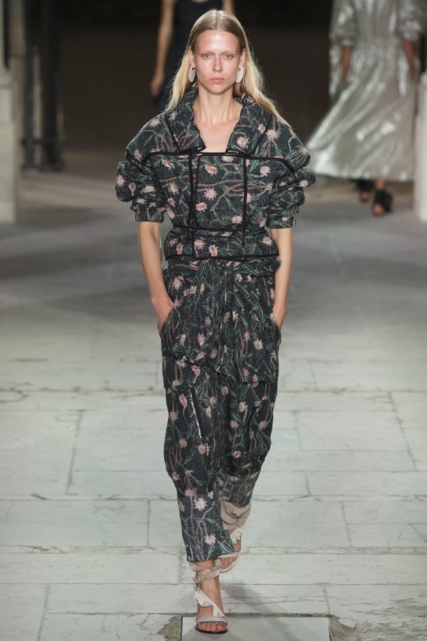 مجموعة “ايزابيل ماران” لموسم ربيع وصيف 2017