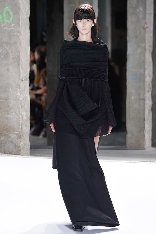مجموعة Rick Owens لربيع وصيف 2017..