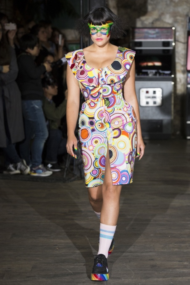 مجموعة Manish Arora لربيع وصيف 2017..