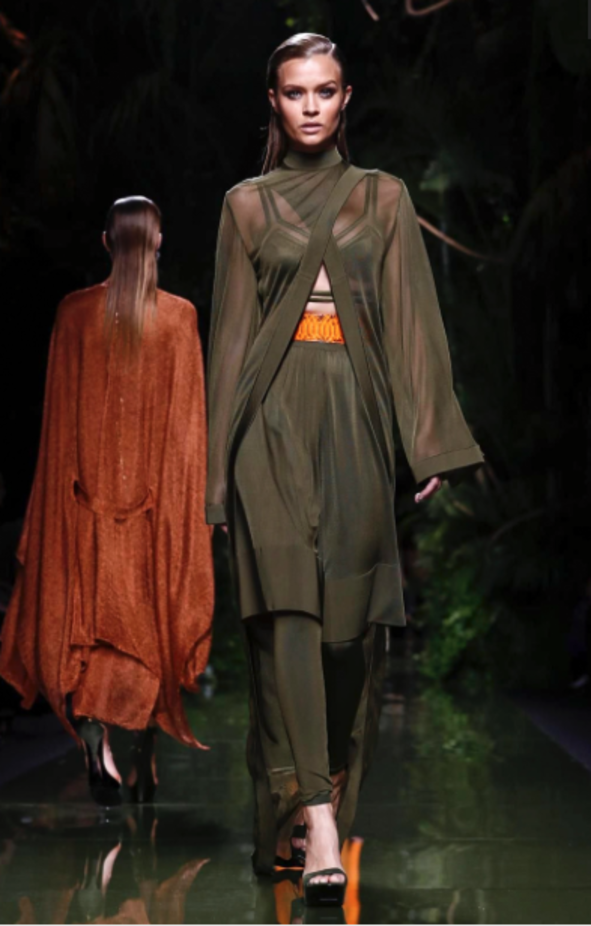عرض أزياء Balmain لصيف وربيع ٢٠١٧ !