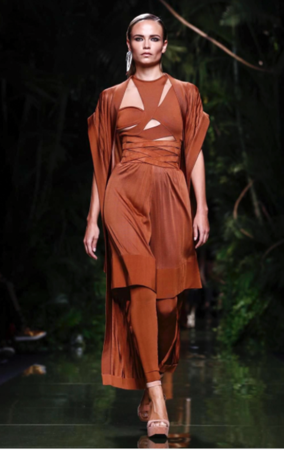 عرض أزياء Balmain لصيف وربيع ٢٠١٧ !