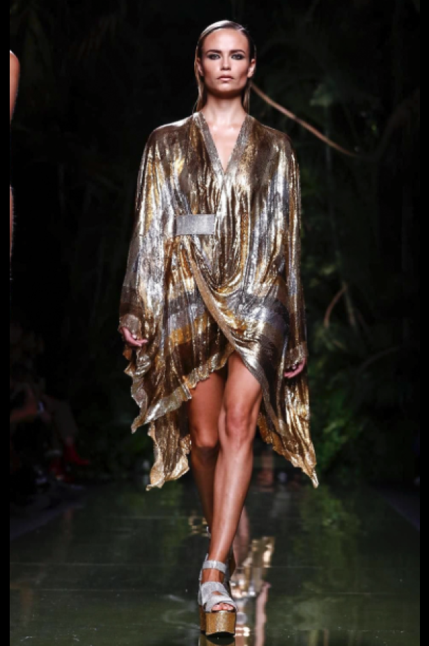 عرض أزياء Balmain لصيف وربيع ٢٠١٧ !