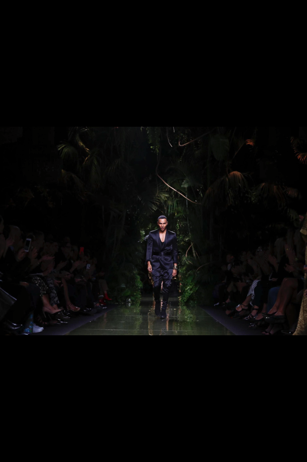 عرض أزياء Balmain لصيف وربيع ٢٠١٧ !