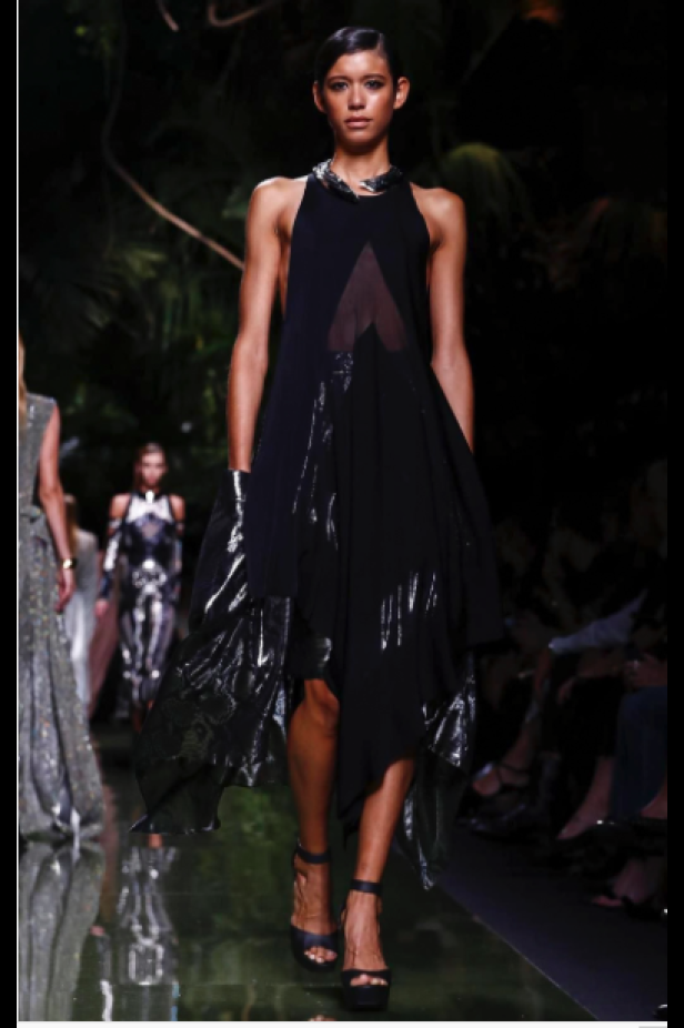 عرض أزياء Balmain لصيف وربيع ٢٠١٧ !