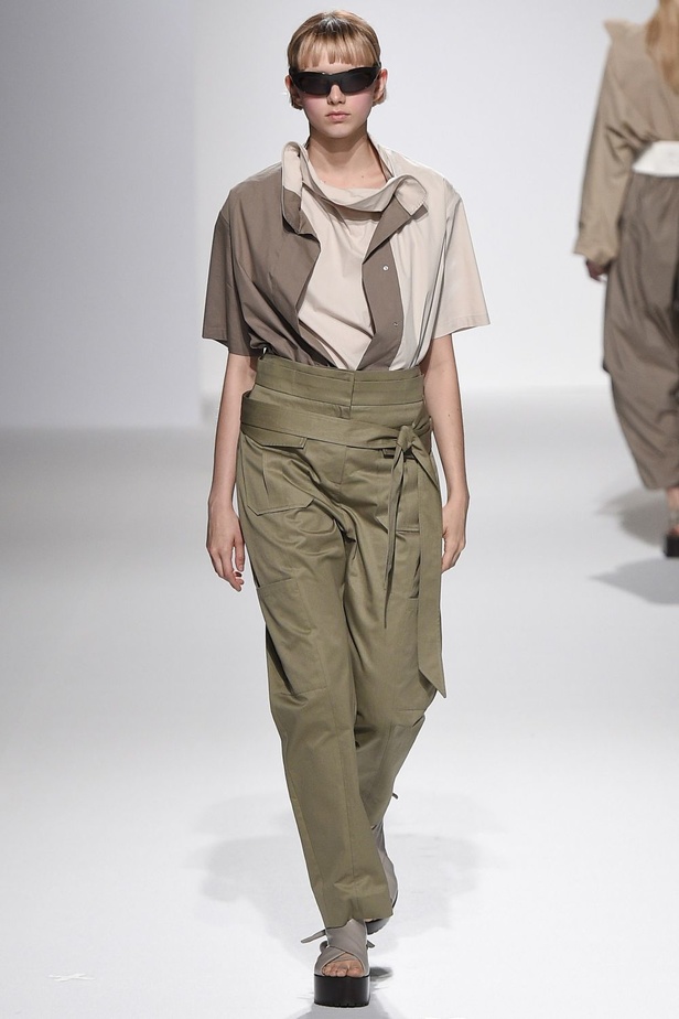 مجموعة Chalayan لربيع وصيف 2017