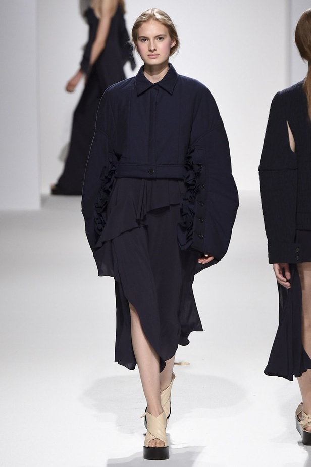 مجموعة Chalayan لربيع وصيف 2017
