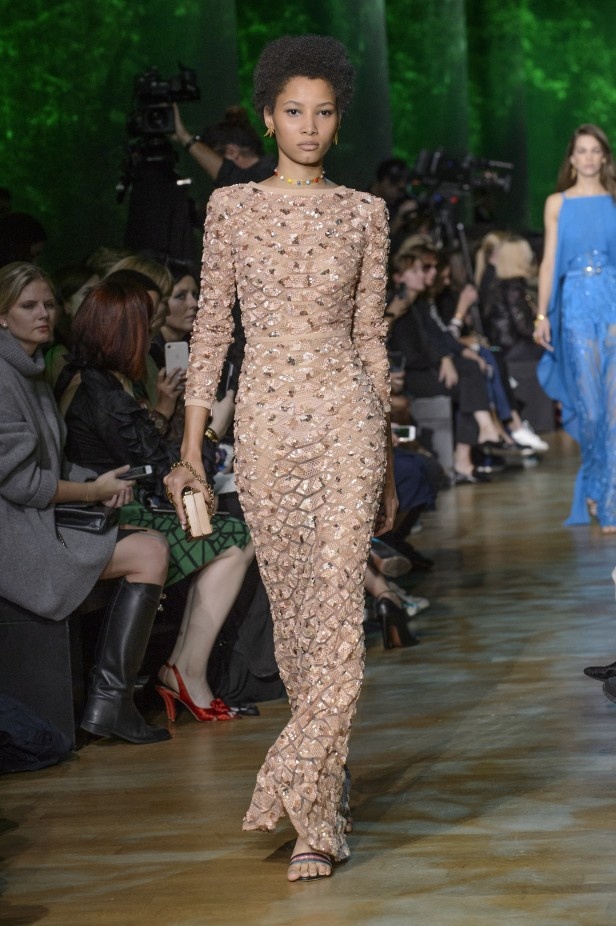 مجموعة ايلي صعب لربيع وصيف 2018 في باريس 